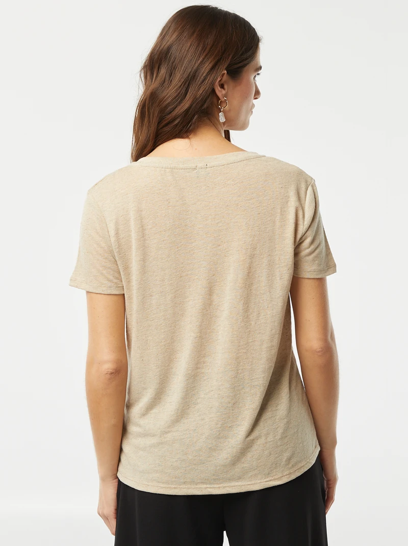 Basic linen blend V-neck t-shirt